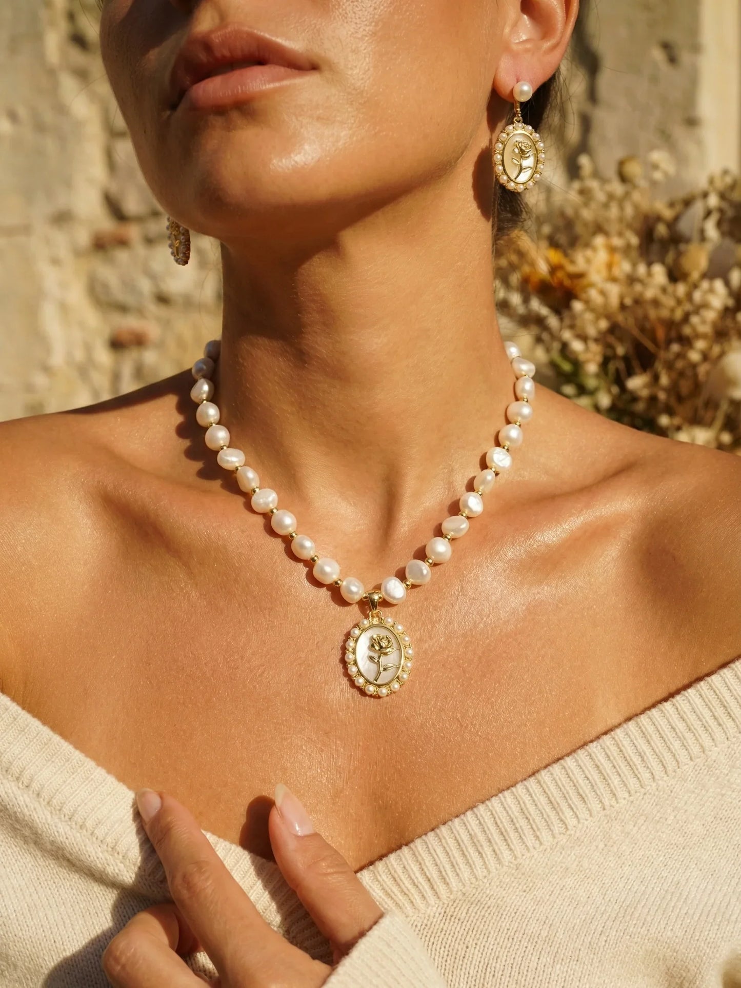 🤍 Romantic Rose Cameo Pearl Matching Jewelry Set for Elegant Daily & Date Outfits