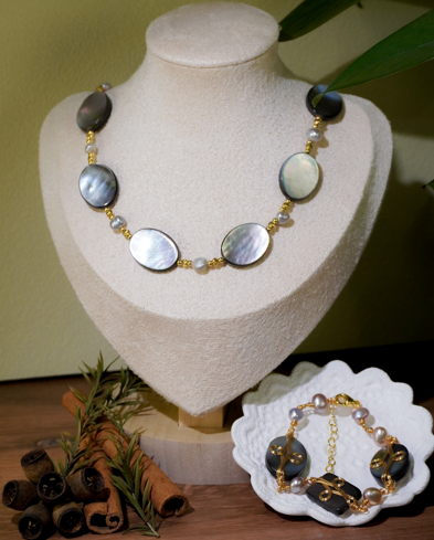 Handmade Black Mother of Pearl & Freshwater Pearl Jewelry Set