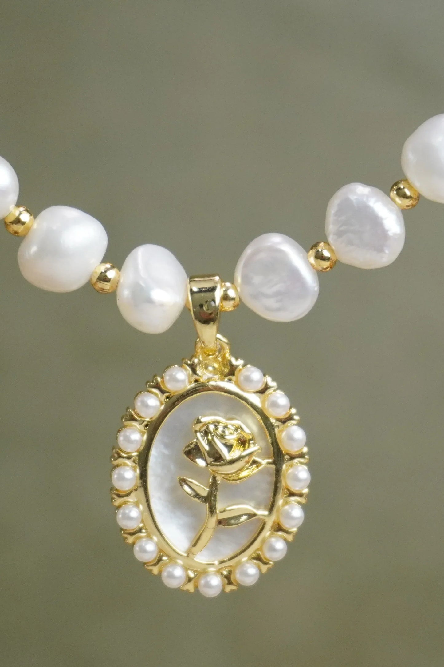 🤍 Romantic Rose Cameo Pearl Matching Jewelry Set for Elegant Daily & Date Outfits