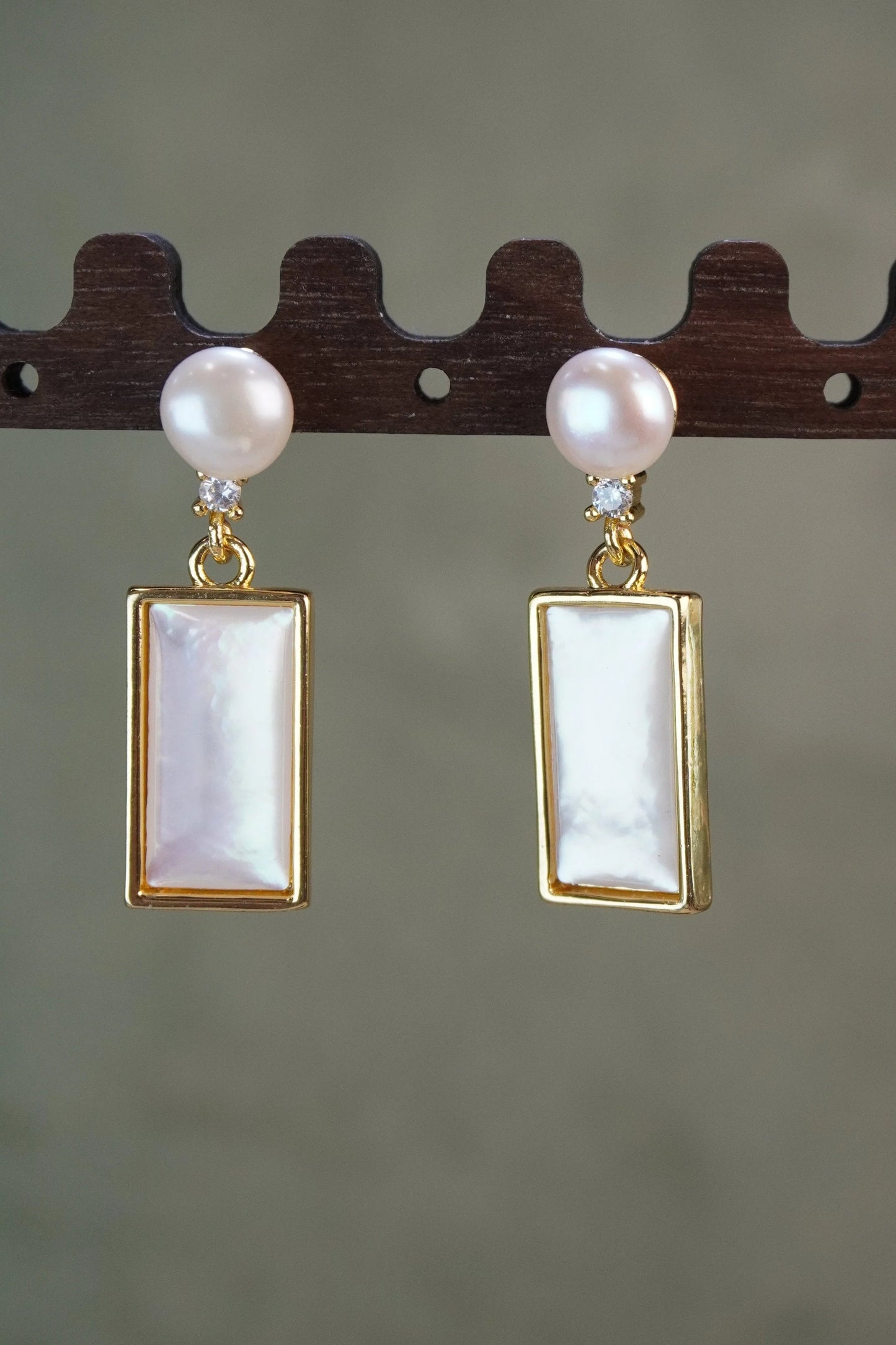 ✨ Elegant Freshwater Pearl Geometric Drop Earrings ✨