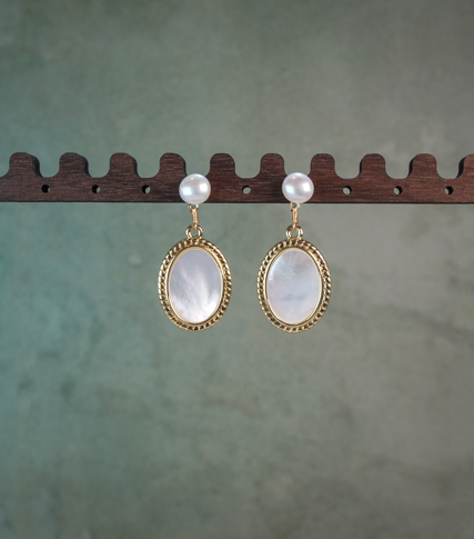 Vintage Oval Mother of Pearl Freshwater Pearl Drop Earrings